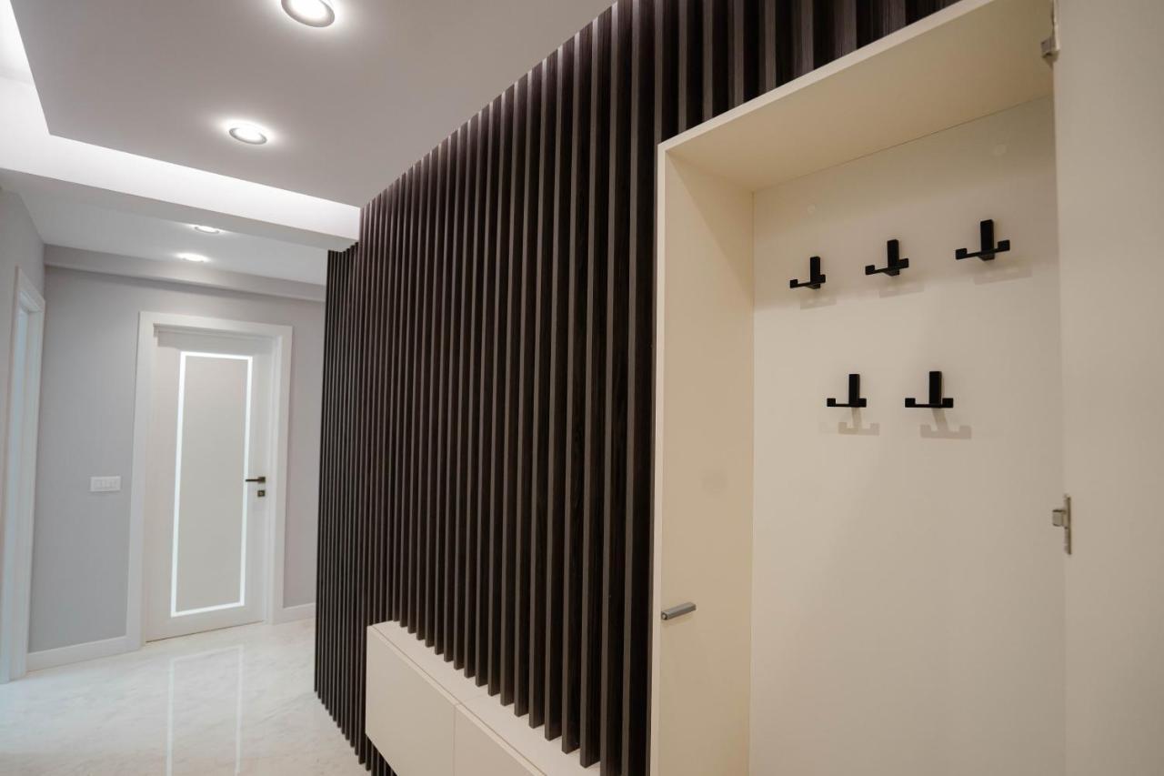 Deluxe Aparthotel Marwell Residence Suceava Extérieur photo