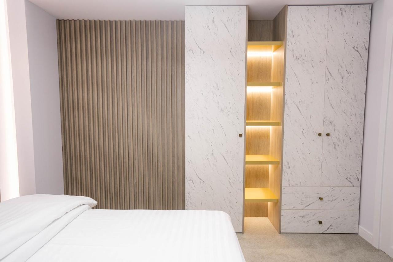 Deluxe Aparthotel Marwell Residence Suceava Extérieur photo