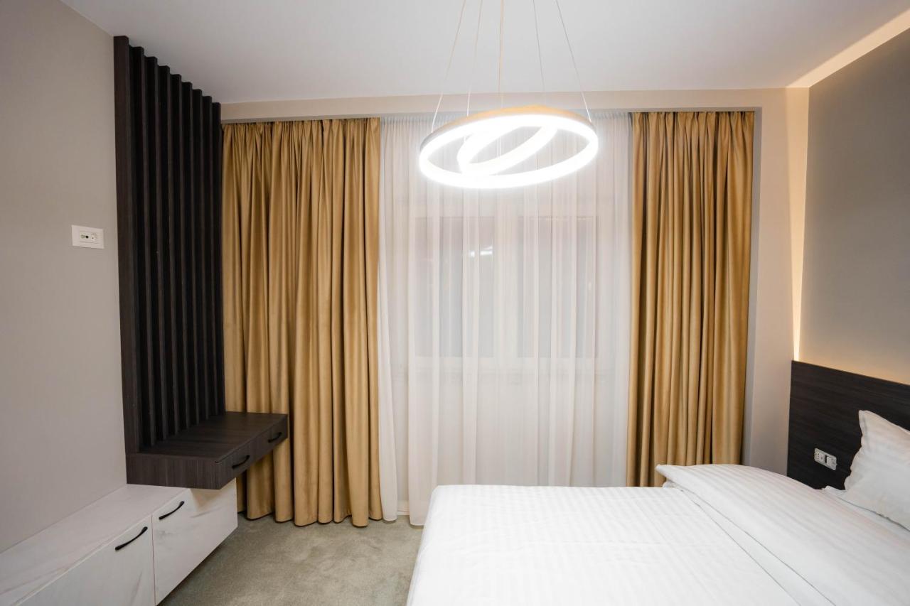 Deluxe Aparthotel Marwell Residence Suceava Extérieur photo