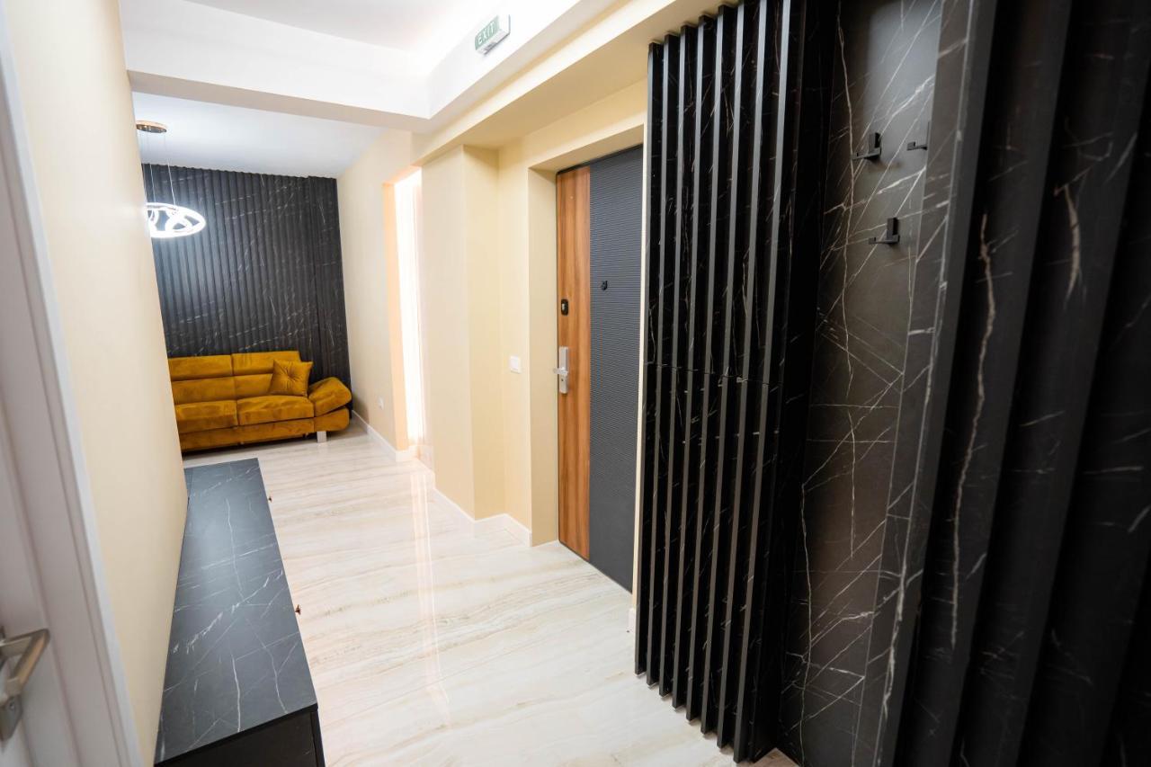 Deluxe Aparthotel Marwell Residence Suceava Extérieur photo